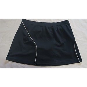 Reebok Skorts Ladies M Black/White Piping Size M Tennis Golf Play